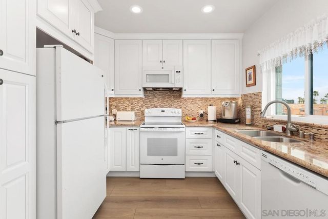 3570 1st Ave 15, San Diego, CA 92103