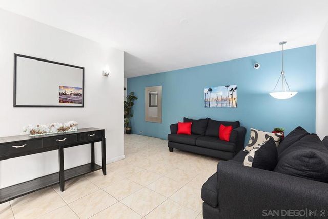 3570 1st Ave 15, San Diego, CA 92103