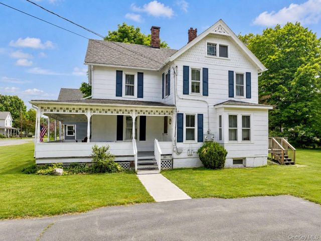34 Railroad Avenue, Pine Bush, NY 12566