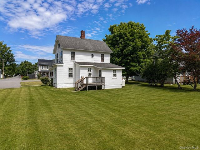 34 Railroad Avenue, Pine Bush, NY 12566