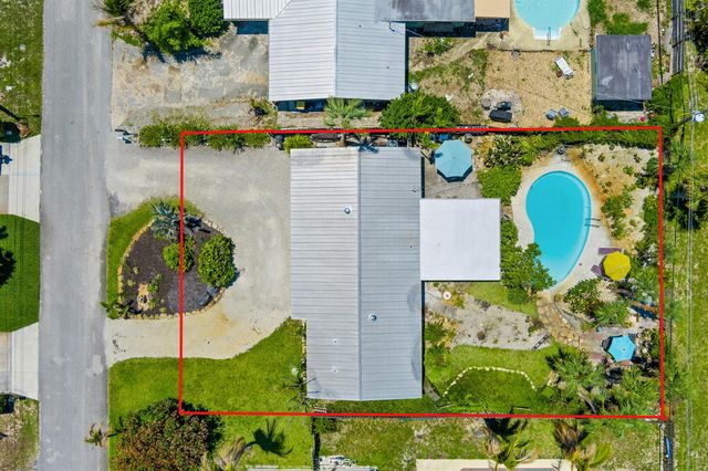 1644 NE Arch Avenue, Jensen Beach, FL 34957