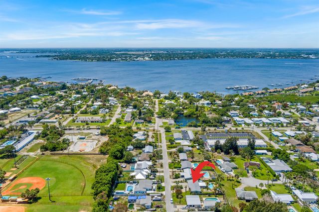 1644 NE Arch Avenue, Jensen Beach, FL 34957