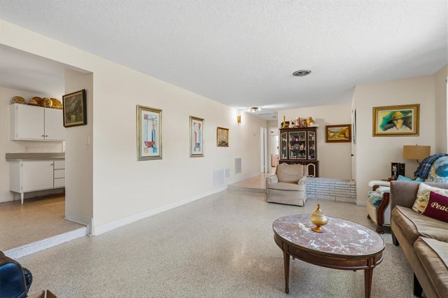 1644 NE Arch Avenue, Jensen Beach, FL 34957