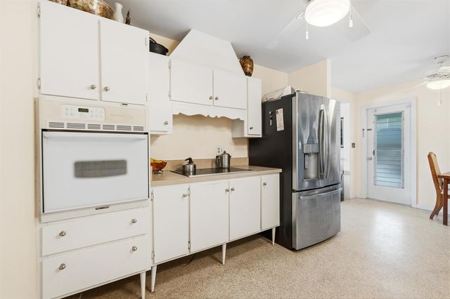 1644 NE Arch Avenue, Jensen Beach, FL 34957