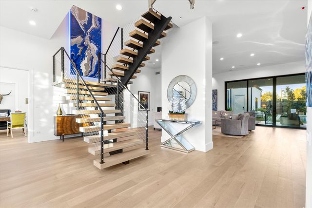 3771 Almazan Drive, Dallas, TX 75220