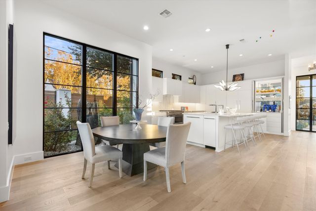 3771 Almazan Drive, Dallas, TX 75220