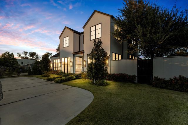 3771 Almazan Drive, Dallas, TX 75220