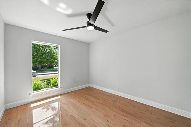 602 Pinebluff Drive, Lewisville, TX 75067