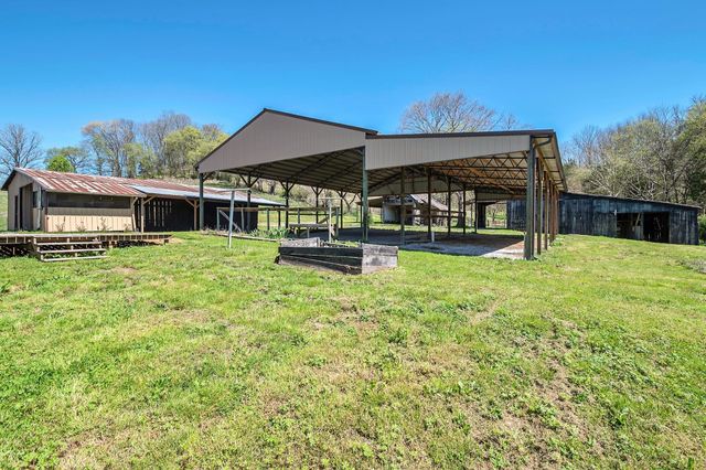 994 Bull Run Rd, Lynchburg, TN 37352