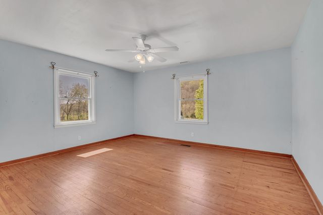 994 Bull Run Rd, Lynchburg, TN 37352