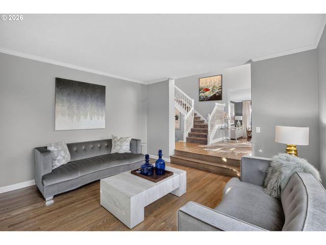 3709 ROSEPARK Dr, West Linn, OR 97068