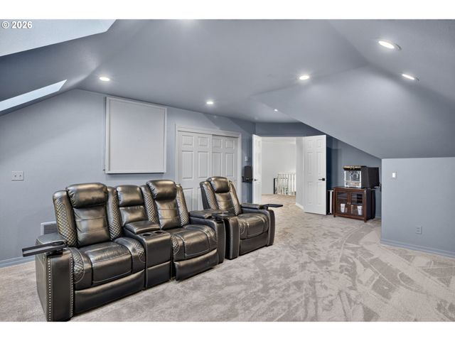 3709 ROSEPARK Dr, West Linn, OR 97068