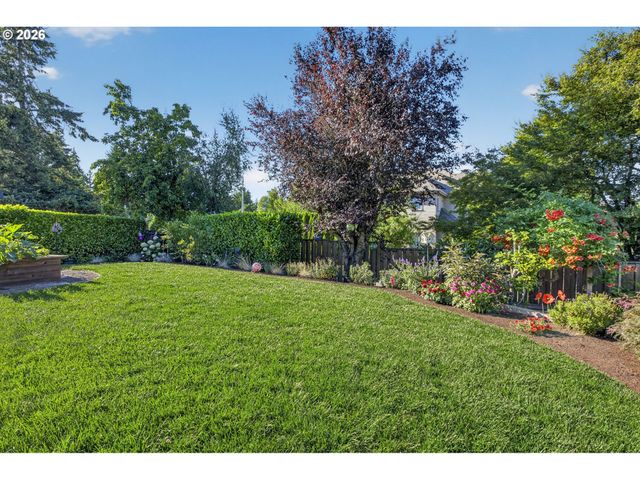 3709 ROSEPARK Dr, West Linn, OR 97068
