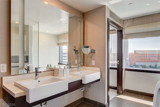 2600 West Harmon Avenue 7001, Las Vegas, NV 89158
