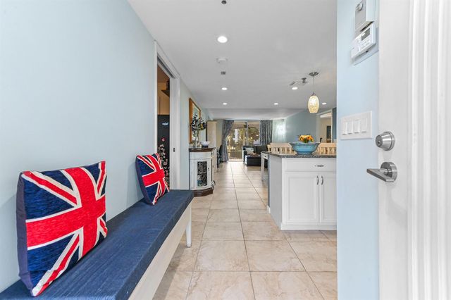 198 NW 67th Street 207, Boca Raton, FL 33487