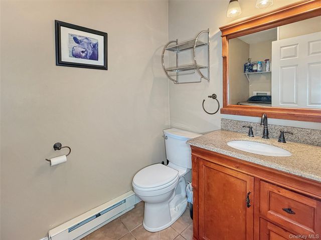 5608 Chelsea Cove N, Hopewell Junction, NY 12533