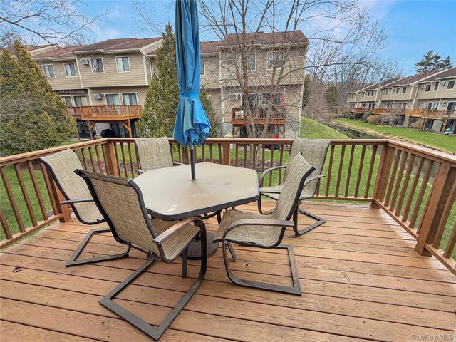 5608 Chelsea Cove N, Hopewell Junction, NY 12533