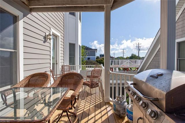 1442 W Ocean View AVE, Norfolk, VA 23503