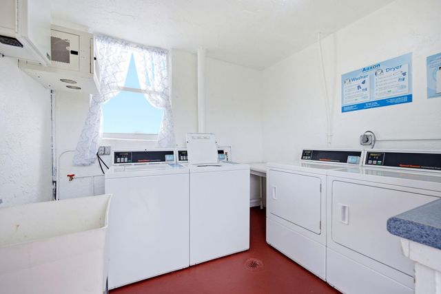 2801 Somerset Drive 401, Lauderdale Lakes, FL 33311