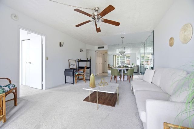 2801 Somerset Drive 401, Lauderdale Lakes, FL 33311