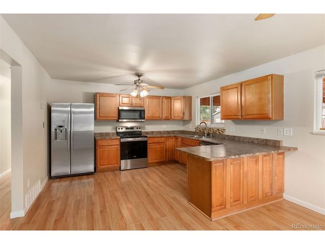 1102 Nucla St, Aurora, CO 80011