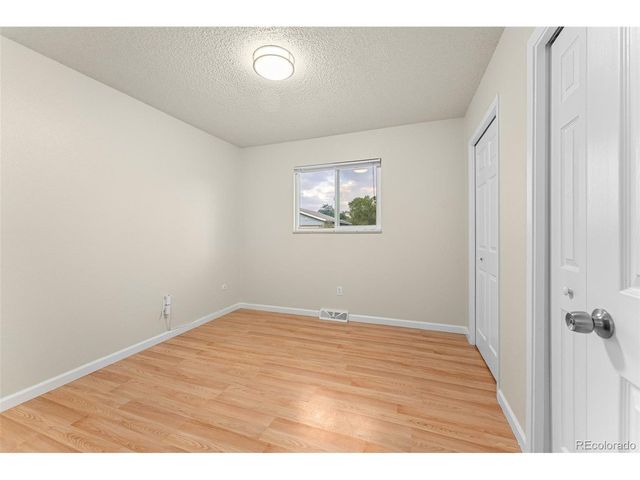 1102 Nucla St, Aurora, CO 80011