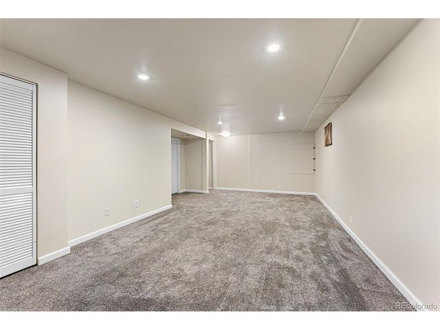 1102 Nucla St, Aurora, CO 80011
