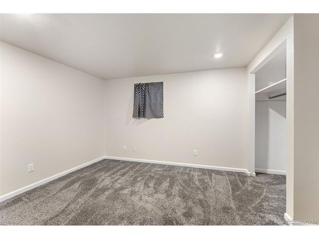 1102 Nucla St, Aurora, CO 80011