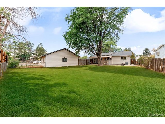 1102 Nucla St, Aurora, CO 80011