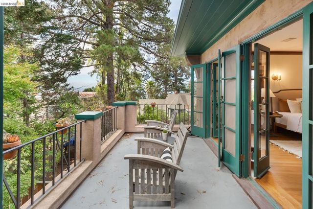 1411 Hawthorne Terr, Berkeley, CA 94708