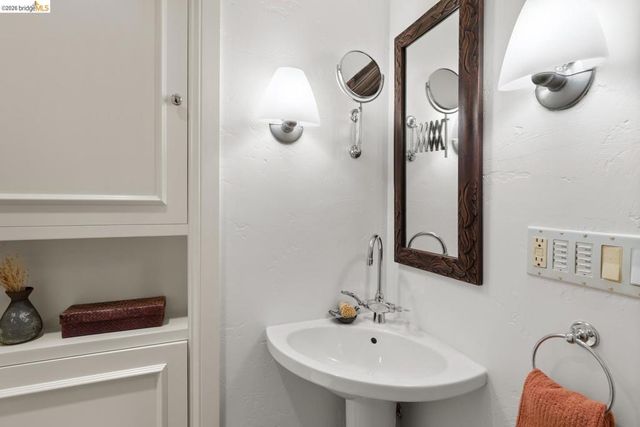 1411 Hawthorne Terr, Berkeley, CA 94708