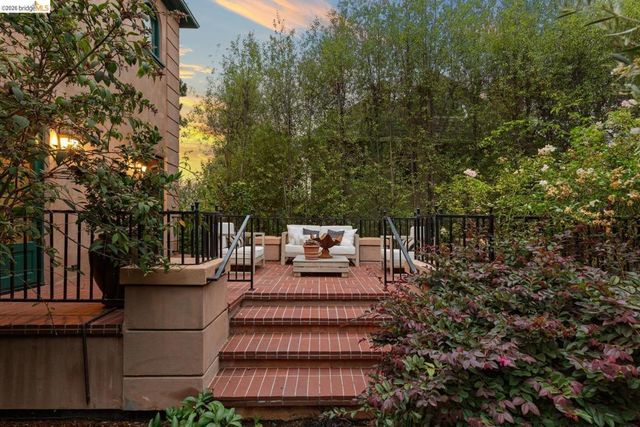 1411 Hawthorne Terr, Berkeley, CA 94708