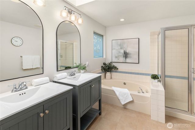 24201 38th Place SE, Sammamish, WA 98029