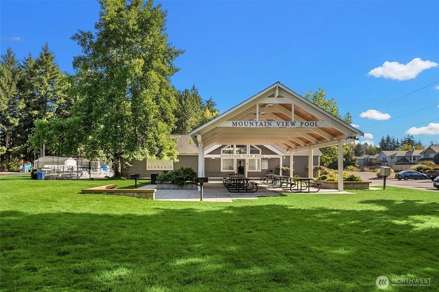24201 38th Place SE, Sammamish, WA 98029