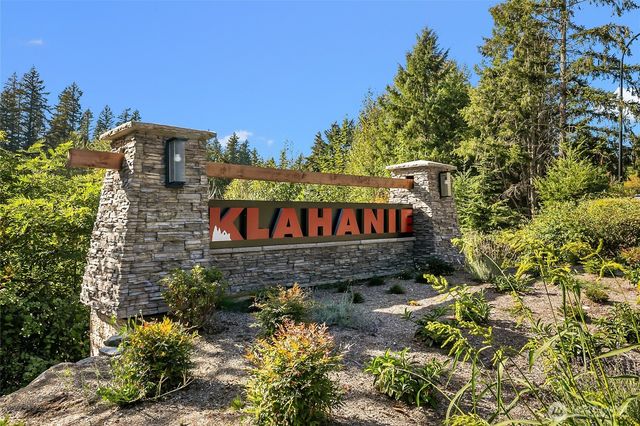 24201 38th Place SE, Sammamish, WA 98029