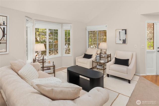 24201 38th Place SE, Sammamish, WA 98029