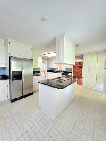 1202 Pruitt Drive, Waycross, GA 31501
