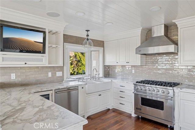 2633 Buckeye Street, Newport Beach, CA 92660