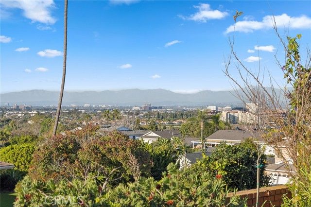 2633 Buckeye Street, Newport Beach, CA 92660