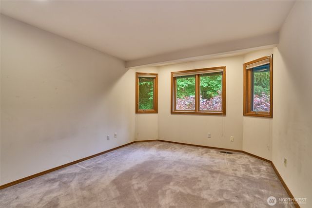 36119 249th Avenue SE, Enumclaw, WA 98022