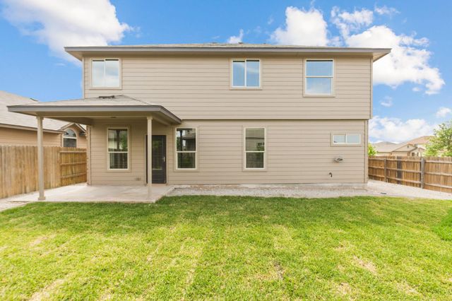 301 Serpentine LN, Jarrell, TX 76537