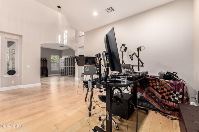 2886 E WASHINGTON Avenue, Gilbert, AZ 85234