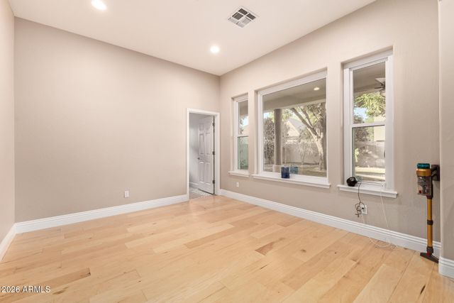 2886 E WASHINGTON Avenue, Gilbert, AZ 85234