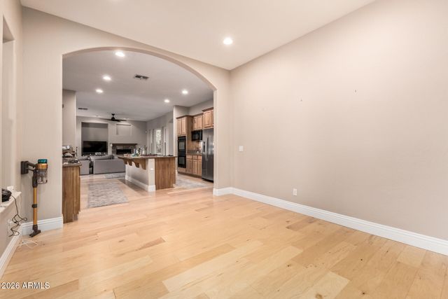 2886 E WASHINGTON Avenue, Gilbert, AZ 85234