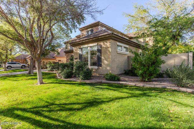 2886 E WASHINGTON Avenue, Gilbert, AZ 85234