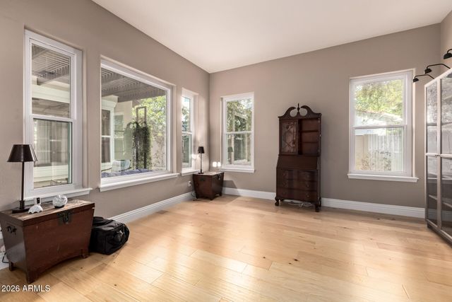 2886 E WASHINGTON Avenue, Gilbert, AZ 85234