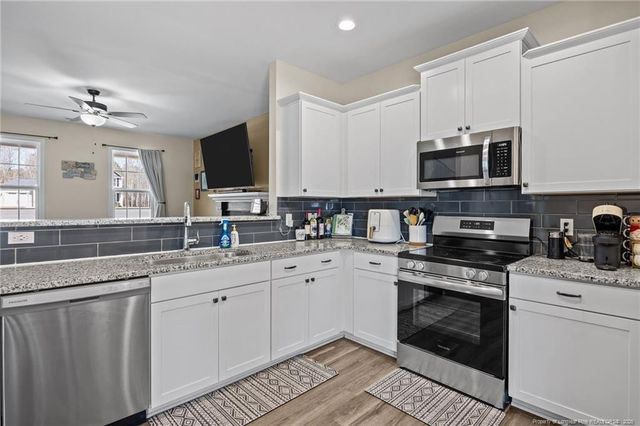 806 Twin Leaf Court, Cameron, NC 28326