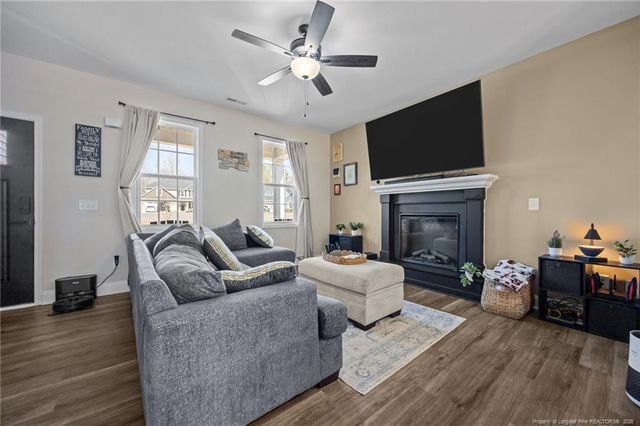 806 Twin Leaf Court, Cameron, NC 28326