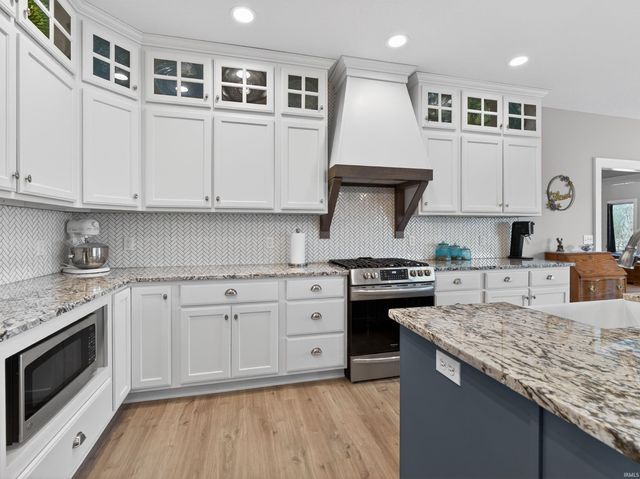 930 Cascata Trail, Huntertown, IN 46748