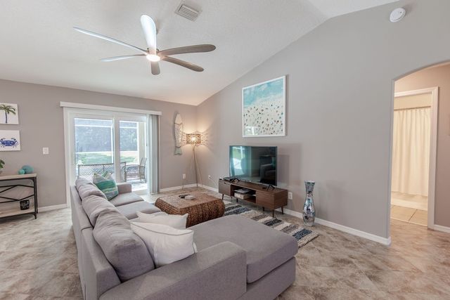 3673 2nd Place SW, Vero Beach, FL 32968